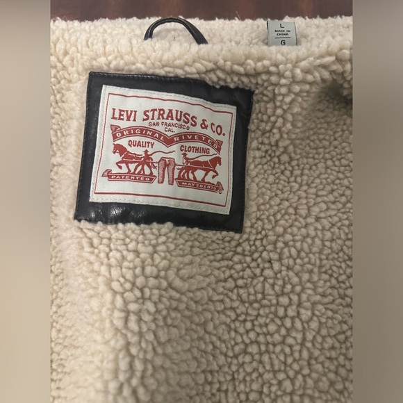 Brown Levi’s Faux leather Aviator bomber jacket. - Picture 3 of 7